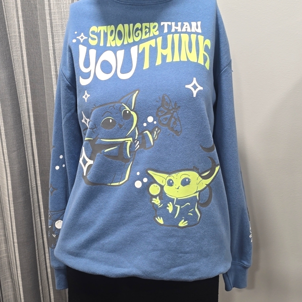 825 Woman's Disney Star Wars Grogu Stronger Than You Think Graphic Sweatshirt M